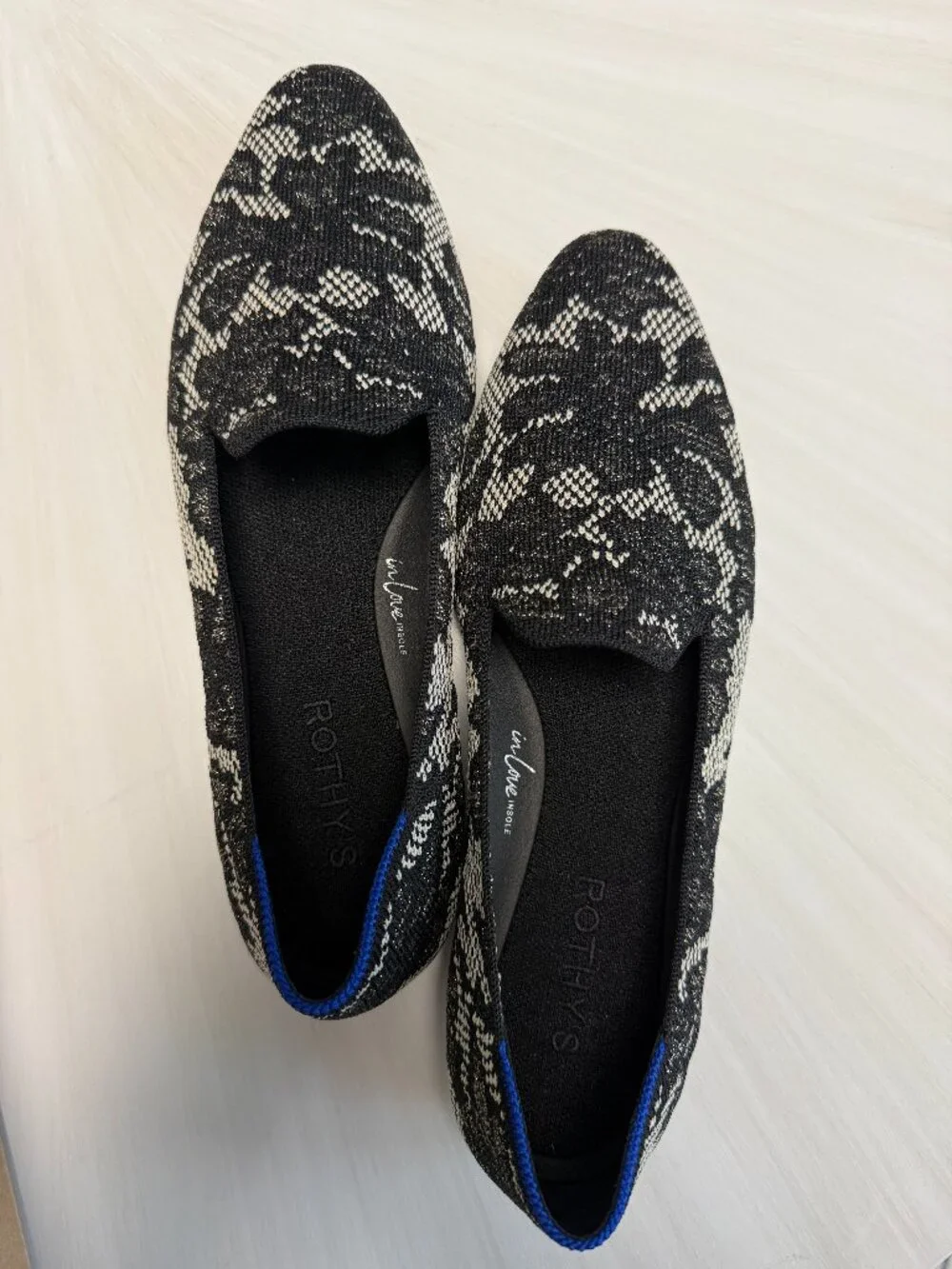 New Rothy's Almond Loafer Black Chantilly Lace Sz 8.5